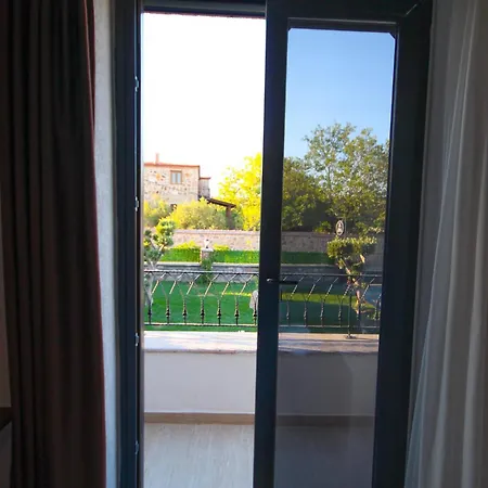 Hotel Mlinova Kuecuekkoey Ayvalik