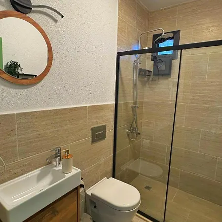 Hotel Mlinova Kuecuekkoey Ayvalı