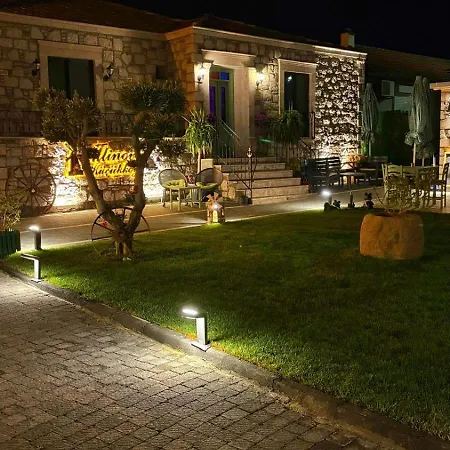 Mlinova Kuecuekkoey Hotel Ayvalı